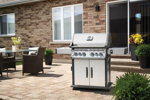 Napoleon Rogue SE 525 Natural Gas Grill with Infrared Rear and Side Burners, Stainless Steel